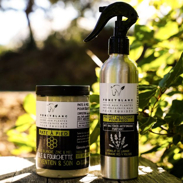 Image sur KIT ENTRETIEN DES PIEDS SAINS DES CHEVAUX EN HIVER